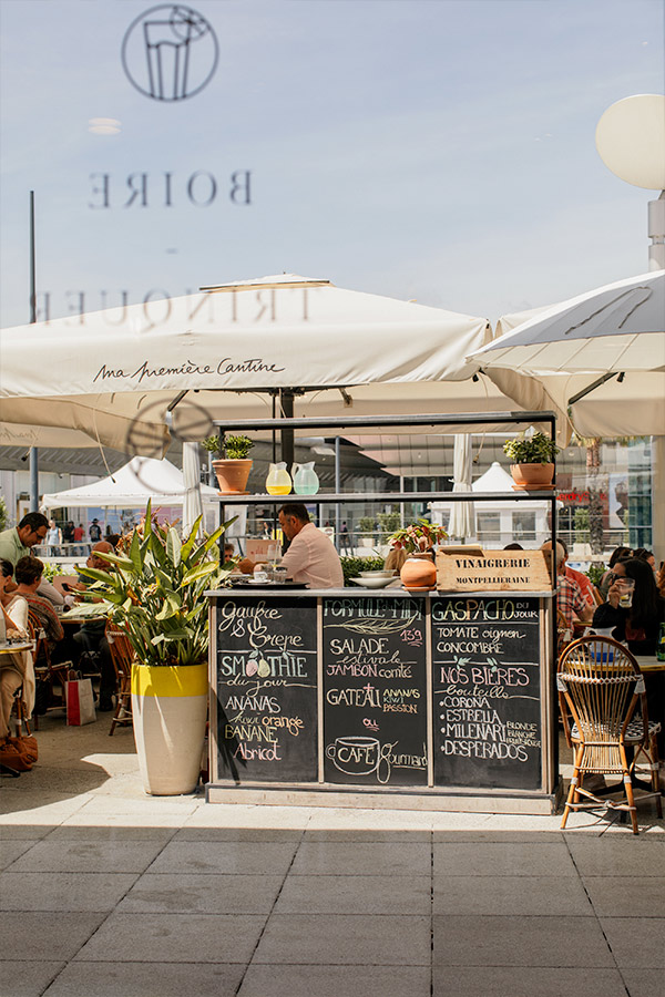 Grande terrasse de Ma Première Cantine Odysseum à Montpellier
